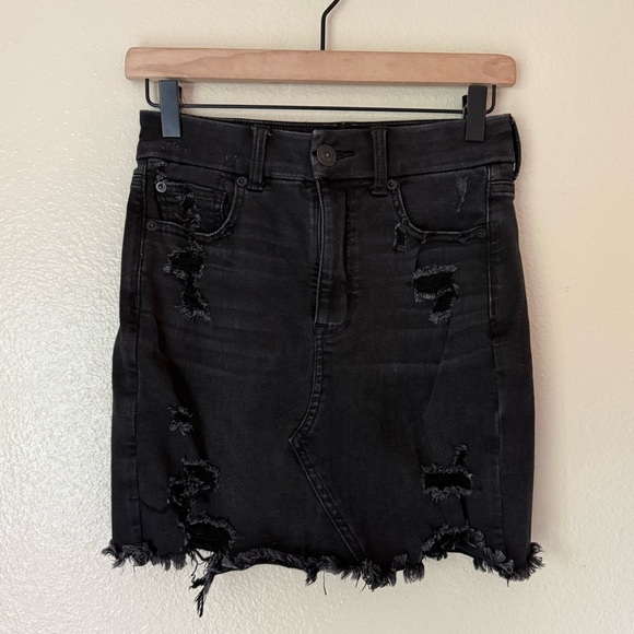 AMERICAN EAGLE Black Distressed Denim Skirt 2 for $22 ❇️ - Picture 1 of 5
